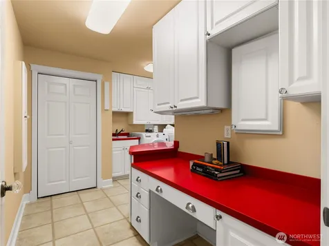 2648 Fishtrap Road NE Olympia WA 98506