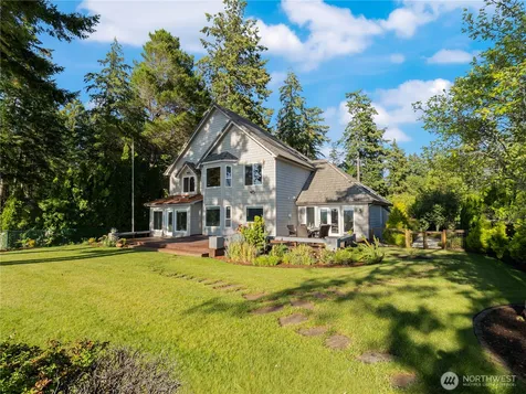 2648 Fishtrap Road NE Olympia WA 98506