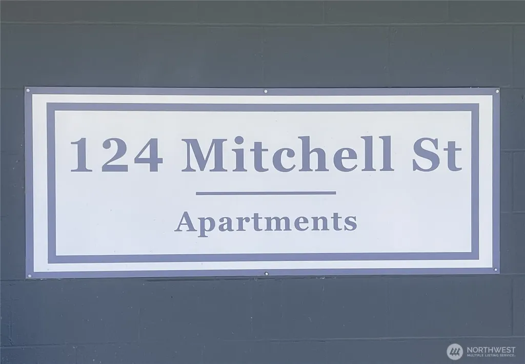124 Mitchell Street Sumas WA 98295