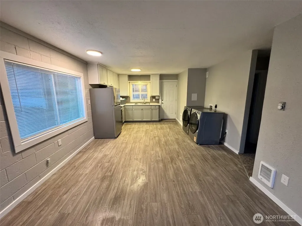 124 Mitchell Street Sumas WA 98295