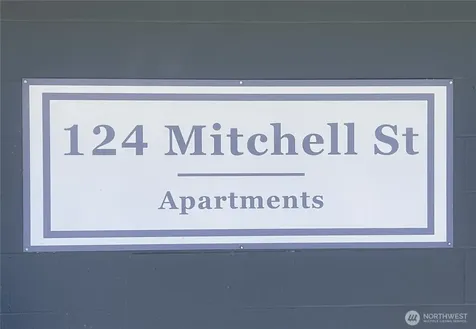124 Mitchell Street Sumas WA 98295
