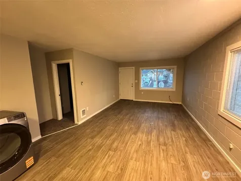 124 Mitchell Street Sumas WA 98295