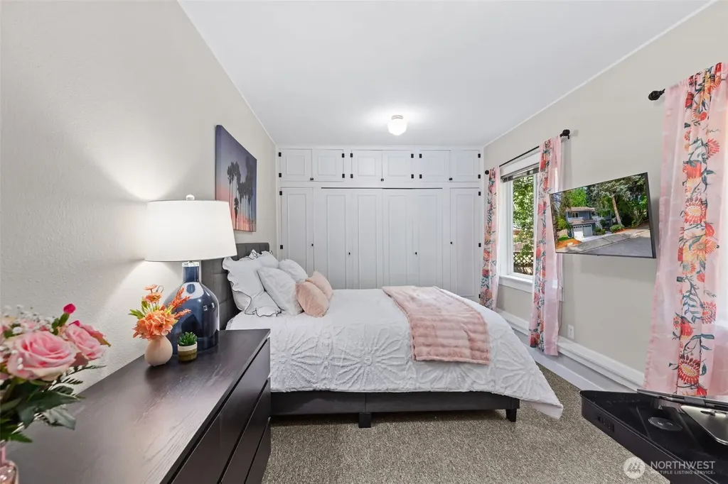 12017 106th Avenue NE Kirkland WA 98034