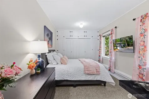 12017 106th Avenue NE Kirkland WA 98034