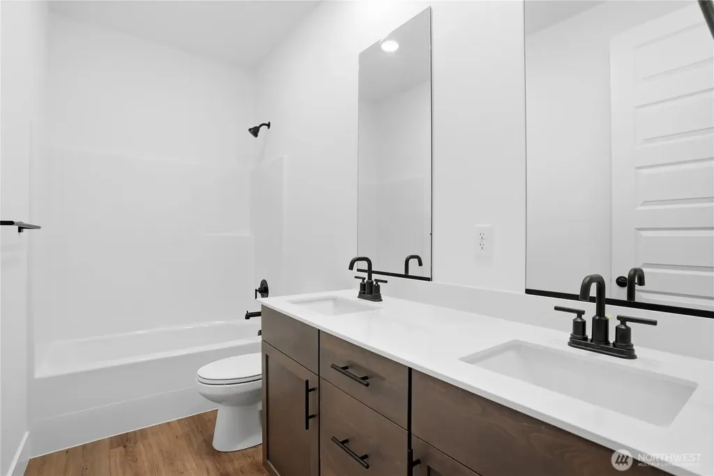 32110 Grand Avenue SE Black Diamond WA 98010