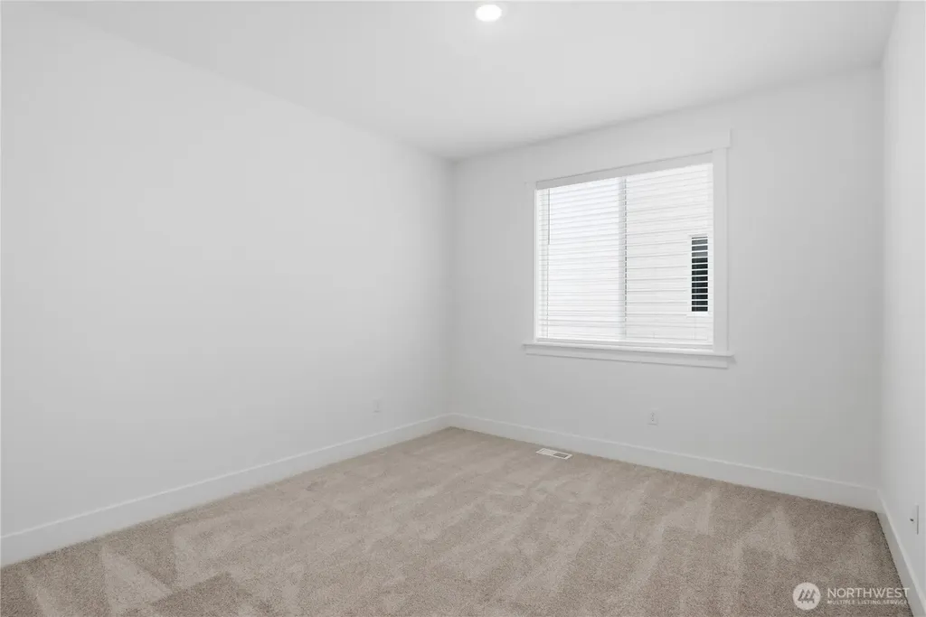32110 Grand Avenue SE Black Diamond WA 98010