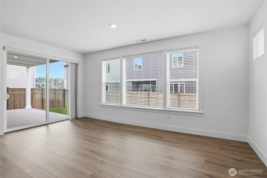 32110 Grand Avenue SE Black Diamond WA 98010