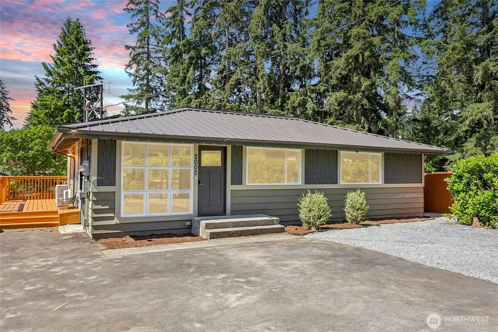 2002 211th Place SW Lynnwood WA 98036