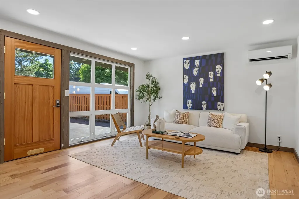 2002 211th Place SW Lynnwood WA 98036