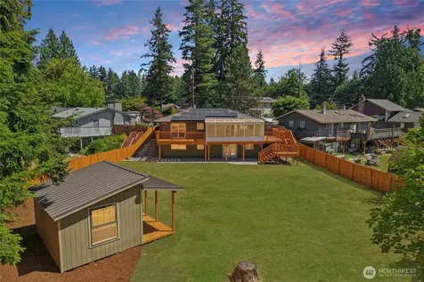 2002 211th Place SW Lynnwood WA 98036
