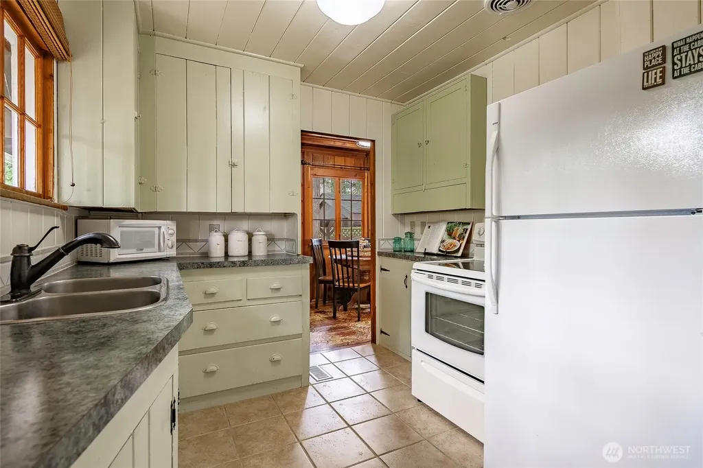 4803 Cedar Lane Blaine WA 98230