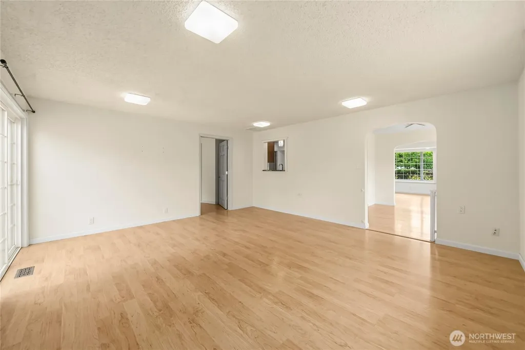16101 60th Street E Sumner WA 98390