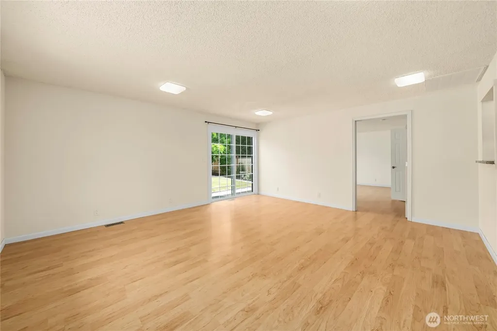 16101 60th Street E Sumner WA 98390
