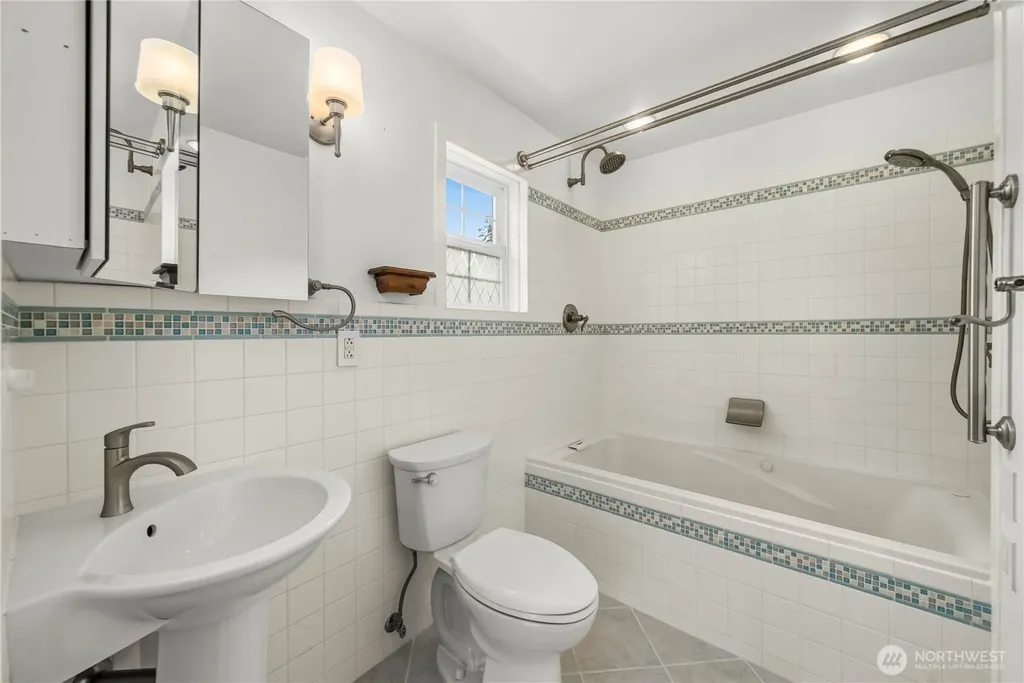 16101 60th Street E Sumner WA 98390