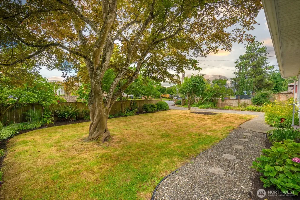 16101 60th Street E Sumner WA 98390
