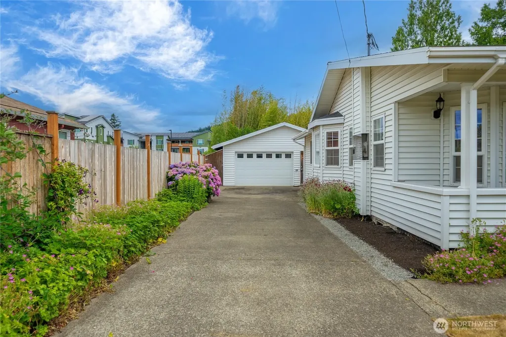 16101 60th Street E Sumner WA 98390