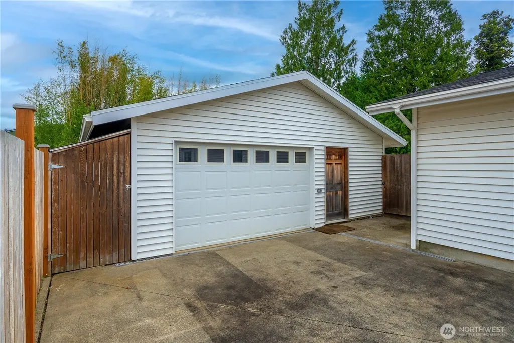 16101 60th Street E Sumner WA 98390
