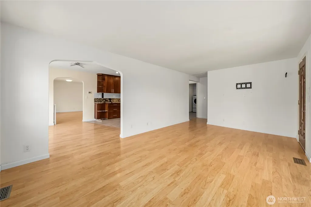 16101 60th Street E Sumner WA 98390