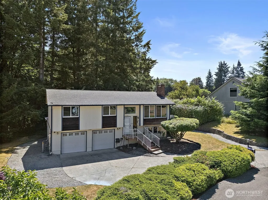 3981 Coronet Place SE Port Orchard WA 98366