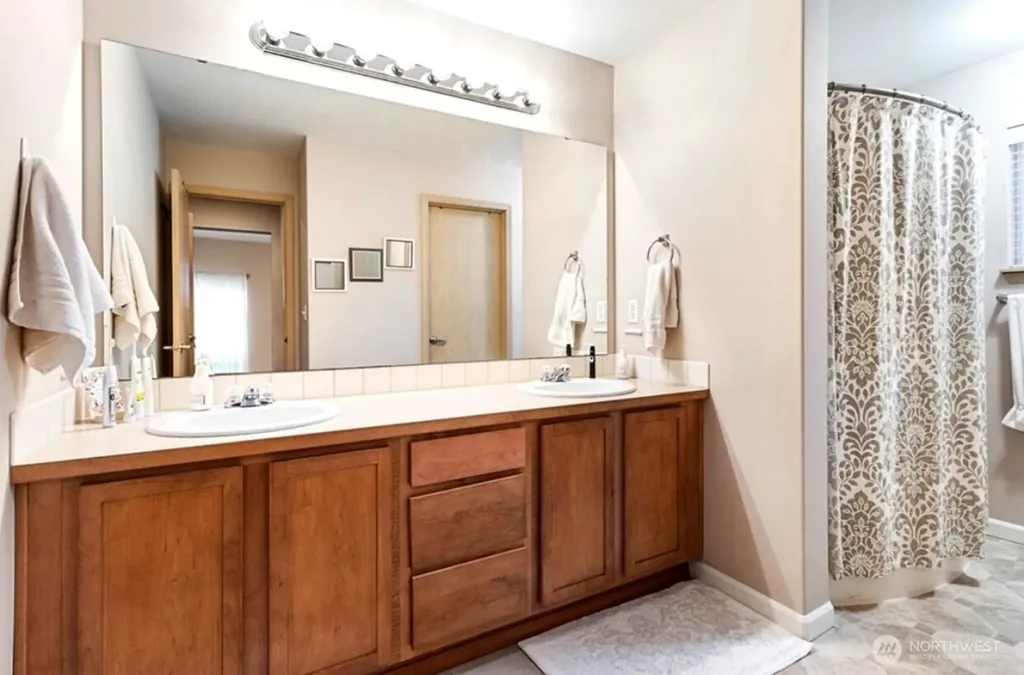 2819 58th Avenue E Fife WA 98424