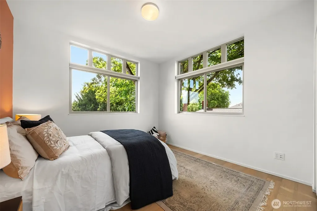 1917 E Alder Street Seattle WA 98122