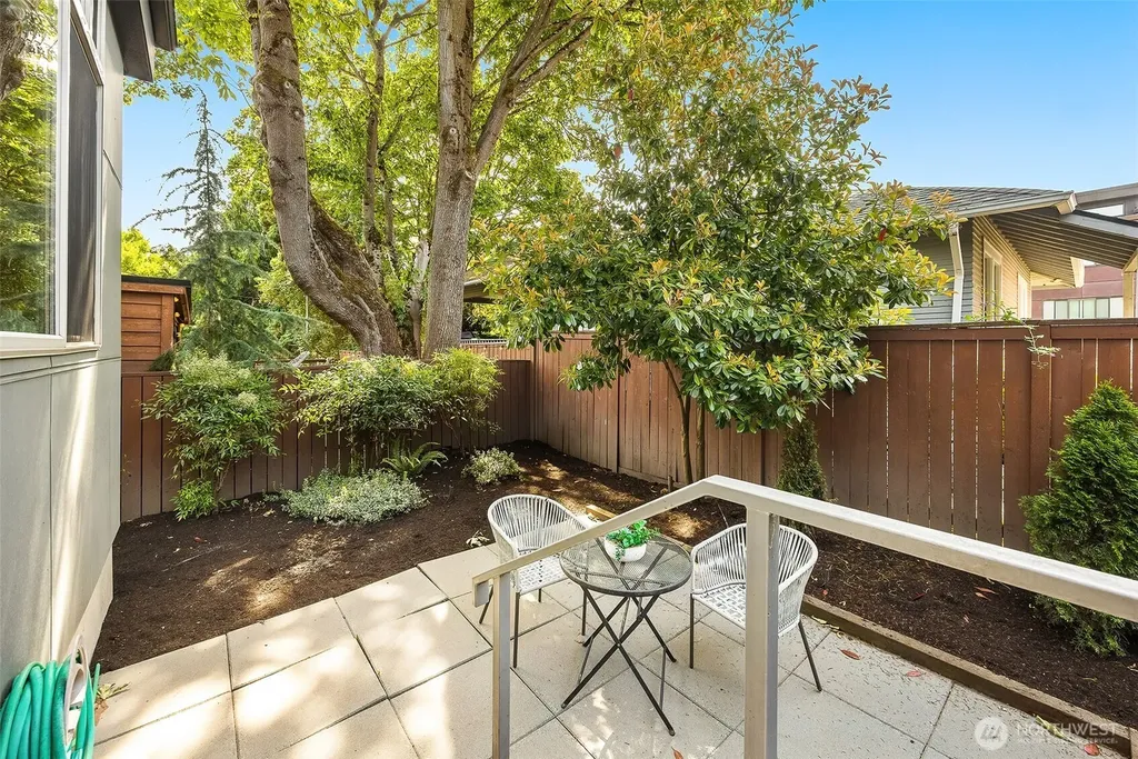 1917 E Alder Street Seattle WA 98122