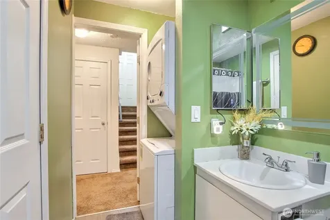 1313 W James Street Kent WA 98032