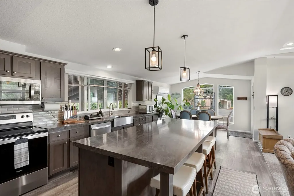 6748 Scorpio Lane NE Bremerton WA 98311