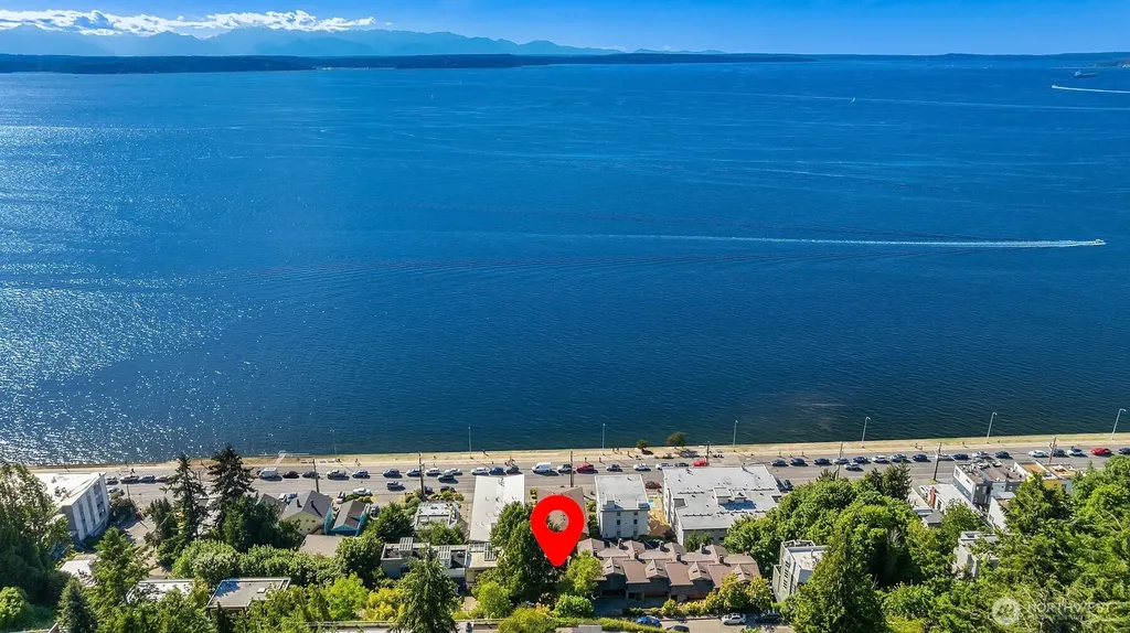 2115 Bonair Drive SW Seattle WA 98116