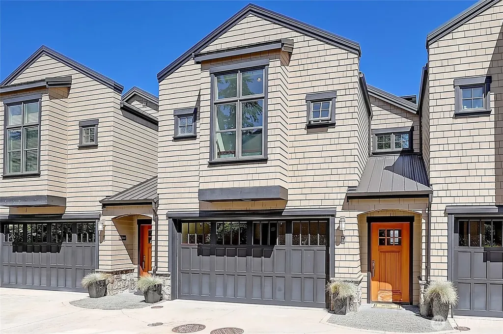 1095 Essex Street Camano Island WA 98282