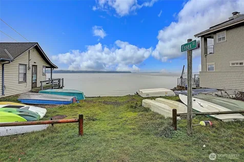 1095 Essex Street Camano Island WA 98282