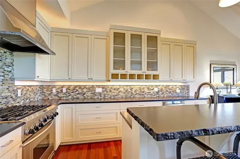 1095 Essex Street Camano Island WA 98282