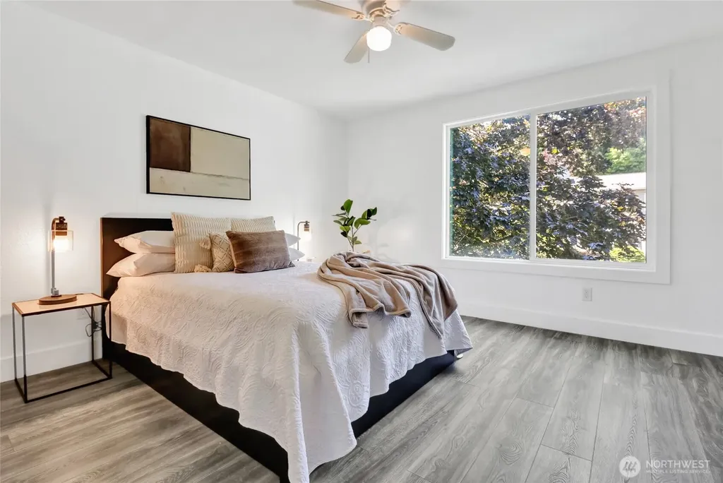 9834 NE 140th Place Kirkland WA 98034