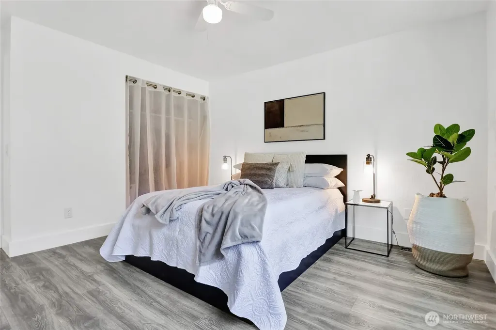 9834 NE 140th Place Kirkland WA 98034