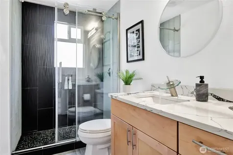 9834 NE 140th Place Kirkland WA 98034