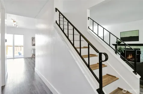 9834 NE 140th Place Kirkland WA 98034