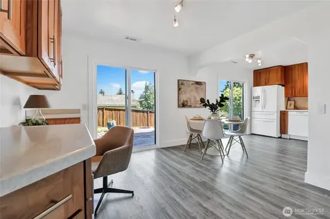 9834 NE 140th Place Kirkland WA 98034