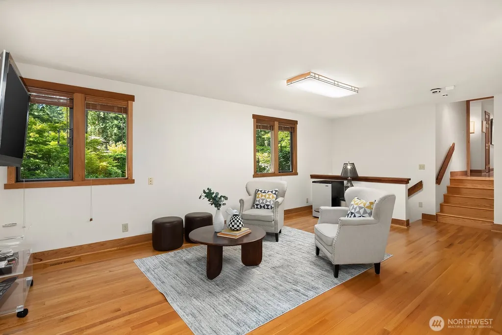3825 132nd Avenue NE Bellevue WA 98005