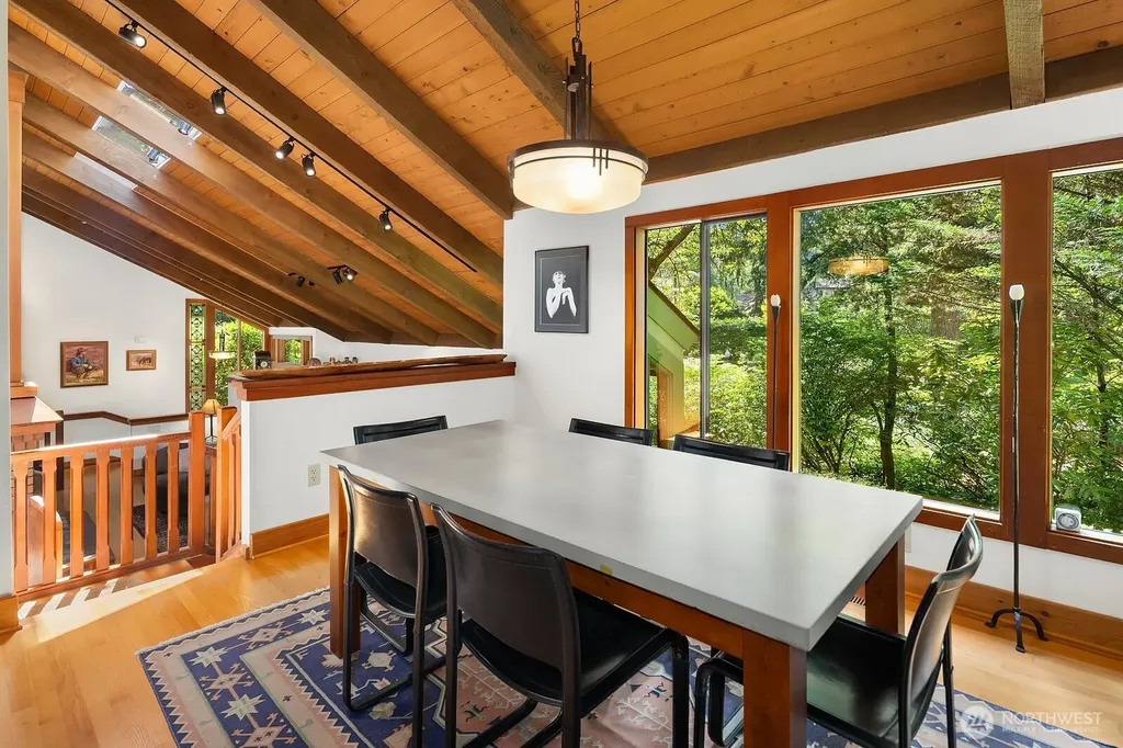 3825 132nd Avenue NE Bellevue WA 98005