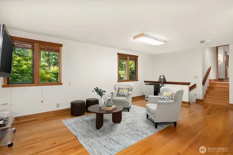 3825 132nd Avenue NE Bellevue WA 98005