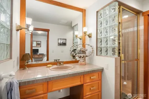 3825 132nd Avenue NE Bellevue WA 98005