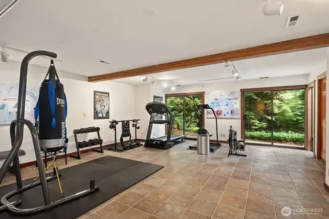 3825 132nd Avenue NE Bellevue WA 98005