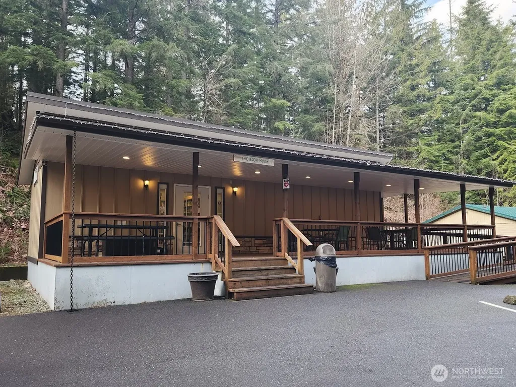 86 Goldrush Road Deming WA 98244