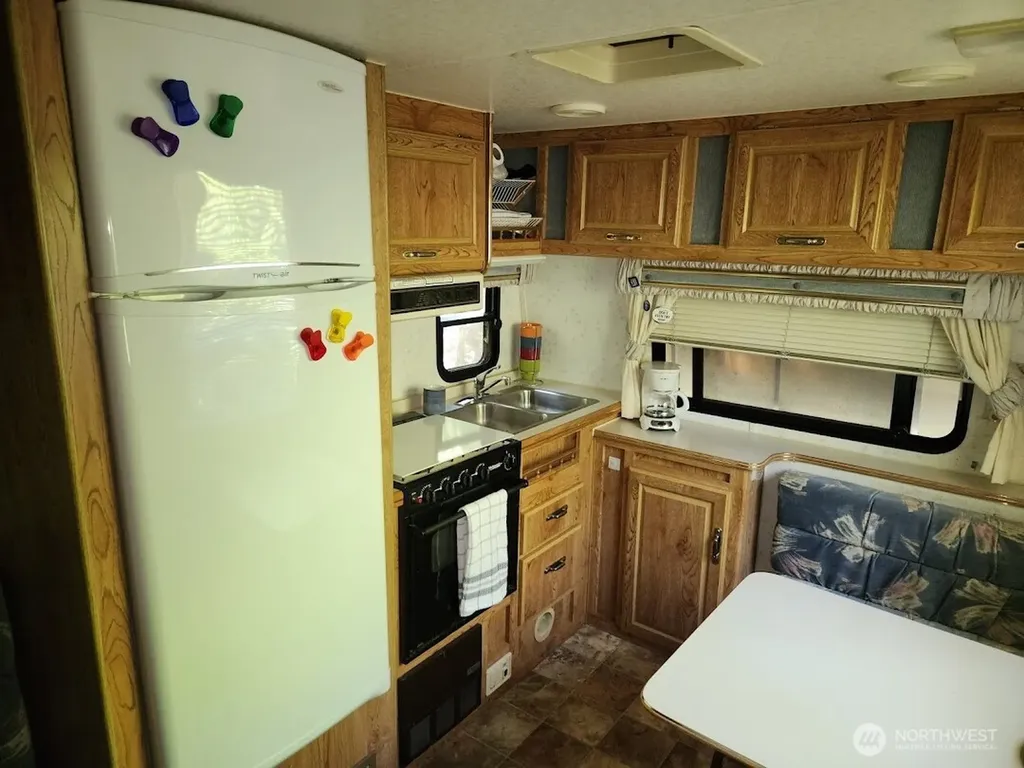 86 Goldrush Road Deming WA 98244