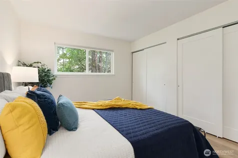5824 NE 75th Street Seattle WA 98115