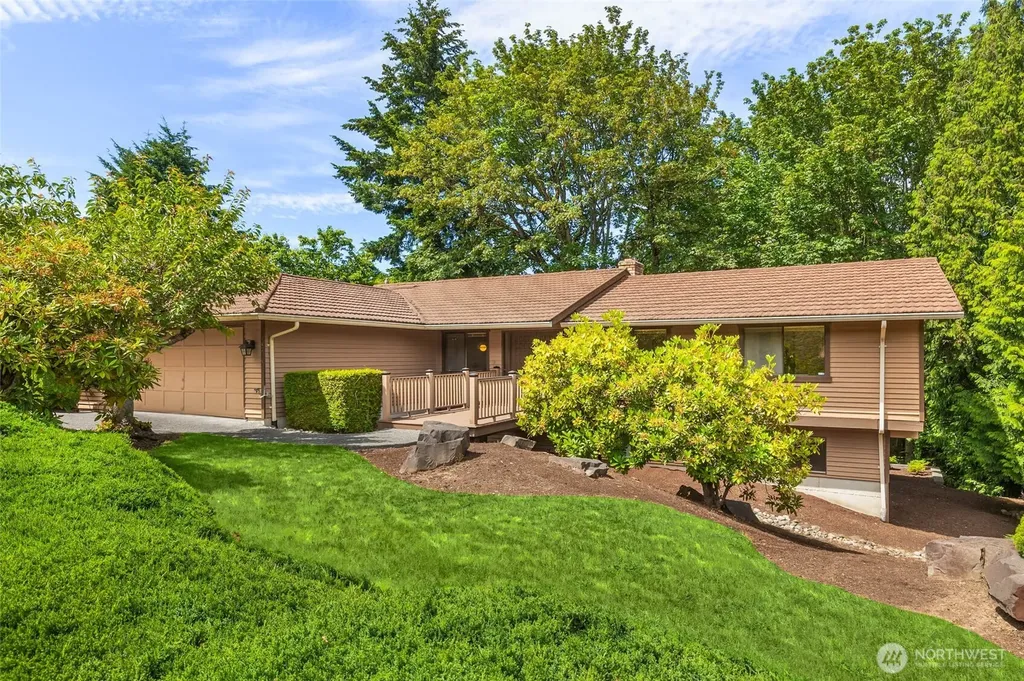 14724 SE 49th Street Bellevue WA 98006