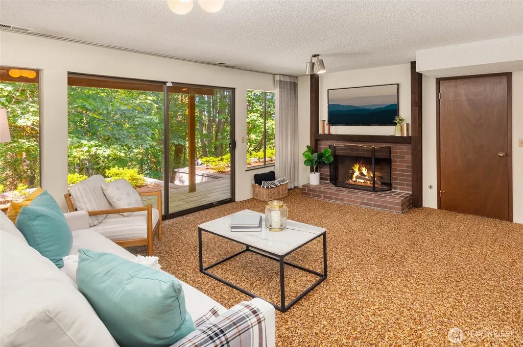 14724 SE 49th Street Bellevue WA 98006