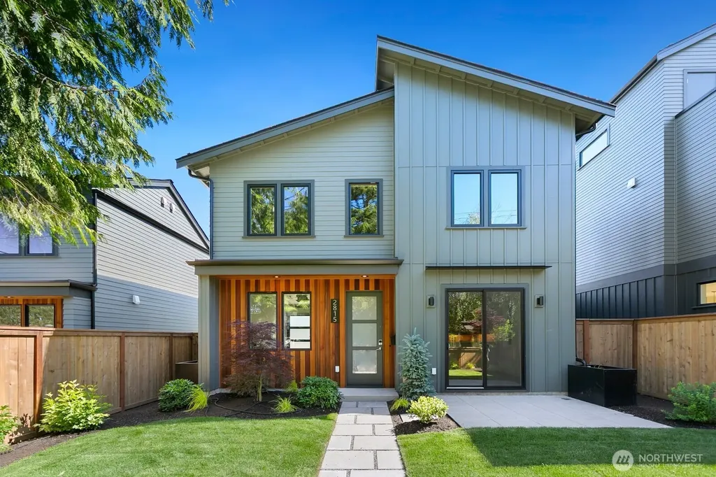2815 W Bertona Street Seattle WA 98199