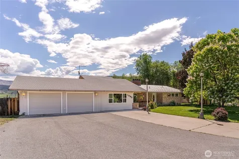1903 Deerpath Drive Oroville WA 98844