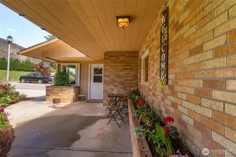 1903 Deerpath Drive Oroville WA 98844